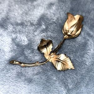 Vintage Giovanni Rose Brooch